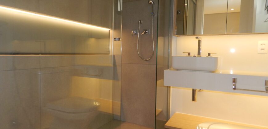 Excelente oportunidade: apartamento reformado ao lado do Parque do Povo em São Paulo, SP