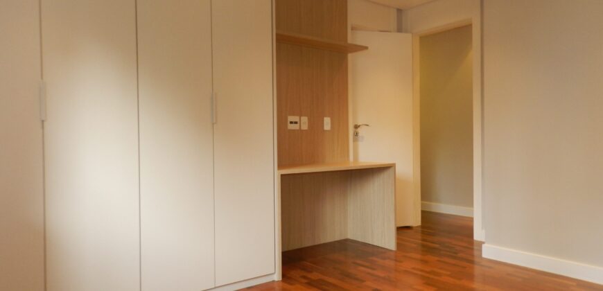 Excelente oportunidade: apartamento reformado ao lado do Parque do Povo em São Paulo, SP