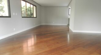 Excelente oportunidade: apartamento reformado ao lado do Parque do Povo em São Paulo, SP