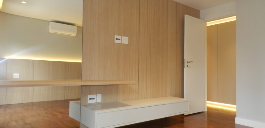 Excelente oportunidade: apartamento reformado ao lado do Parque do Povo em São Paulo, SP