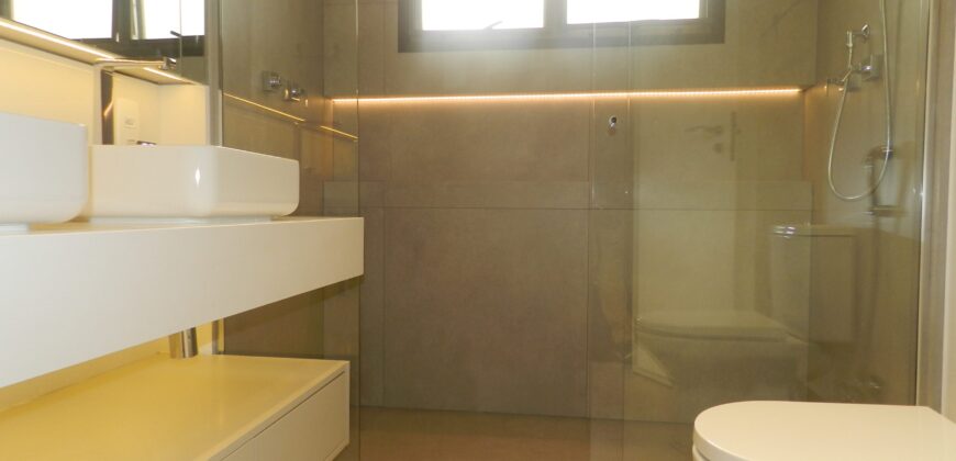 Excelente oportunidade: apartamento reformado ao lado do Parque do Povo em São Paulo, SP