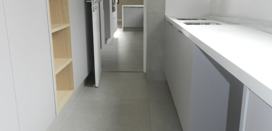 Excelente oportunidade: apartamento reformado ao lado do Parque do Povo em São Paulo, SP