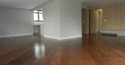 Excelente oportunidade: apartamento reformado ao lado do Parque do Povo em São Paulo, SP