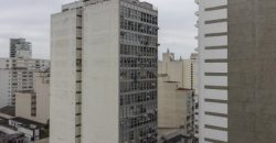 Apartamento de alto padrão à venda – Cerqueira César – 2 suítes – Reformado