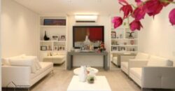 Apartamento Totalmente Reformado à Venda no Itaim – 2 Suítes e um Closet