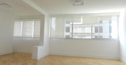 Apartamento à Venda com Vista para o Clube Pinheiros – Totalmente reformado – 2 suítes