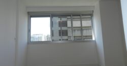 Apartamento à Venda com Vista para o Clube Pinheiros – Totalmente reformado – 2 suítes