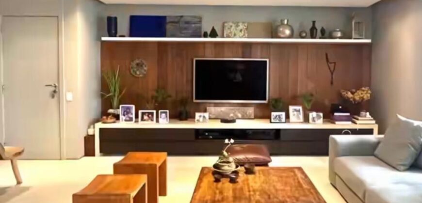 Apartamento reformado à venda no Jardim Europa, próximo ao Shopping Iguatemi