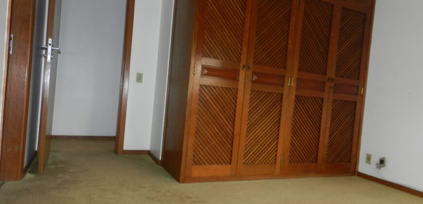 Apartamento à Venda para reforma ao Lado do Parque do Povo