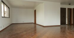 Apartamento à Venda para reforma ao Lado do Parque do Povo