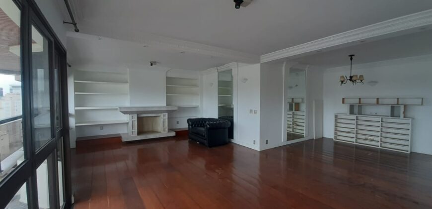 Cobertura de Luxo à venda no Itaim – com Vista Panorâmica e Lazer Completo