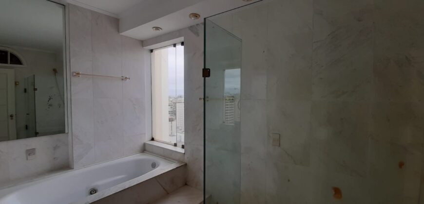 Cobertura de Luxo à venda no Itaim – com Vista Panorâmica e Lazer Completo