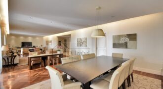 Apartamento de Alto Padrão à Venda, 367m² com 4 suítes, terraço nos Jardins São Paulo.