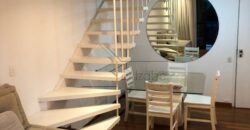 Apartamento duplex à venda com 75 m²