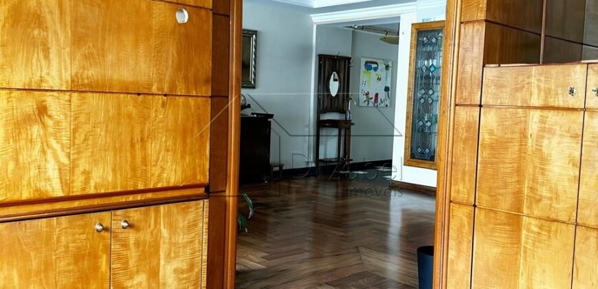 Apartamento à Venda em Rua Exclusiva no Itaim