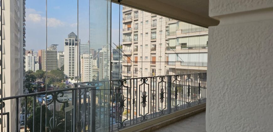 Apartamento à venda no Jardim Europa com 278 m² e 3 suítes – Localização privilegiada ao lado do Clube Pinheiros.
