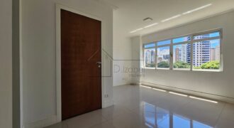 Apartamento à venda com 63 m² e 2 quartos na Vila Olímpia, São Paulo.