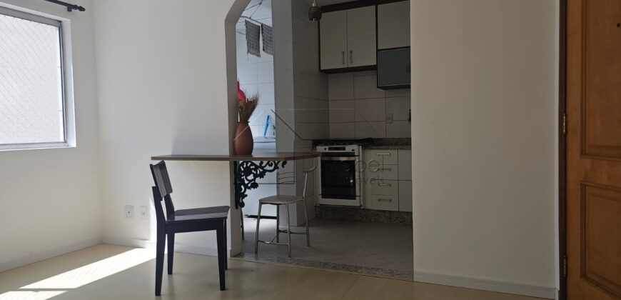 Apartamento à venda com 55 m² em localização privilegiada de Perdizes, bem em frente ao tradicional Colégio Sagrado Coração de Jesus.