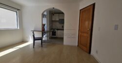 Apartamento à venda com 55 m² em localização privilegiada de Perdizes, bem em frente ao tradicional Colégio Sagrado Coração de Jesus.