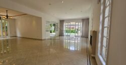 Casa à venda com 436 m² e 3 suítes no Alto de Pinheiros.