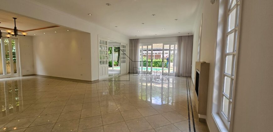 Casa à venda com 436 m² e 3 suítes no Alto de Pinheiros.