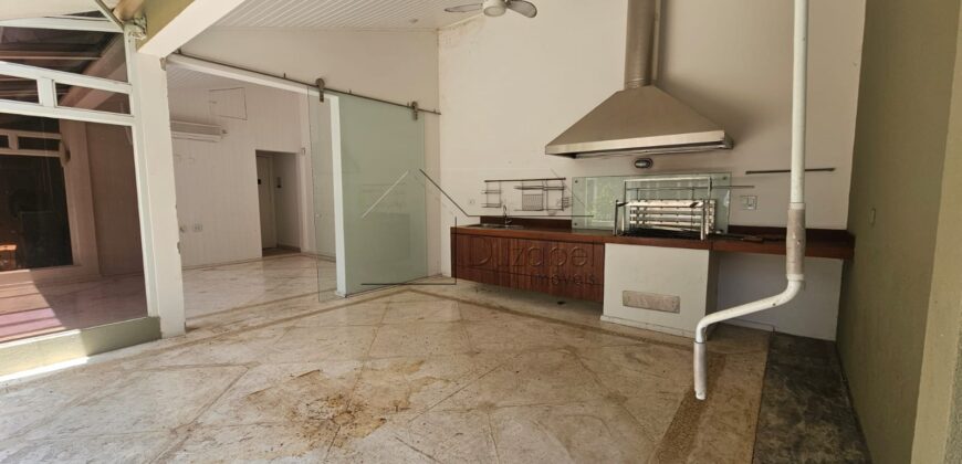 Casa à venda com 436 m² e 3 suítes no Alto de Pinheiros.