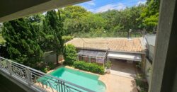 Casa à venda com 436 m² e 3 suítes no Alto de Pinheiros.