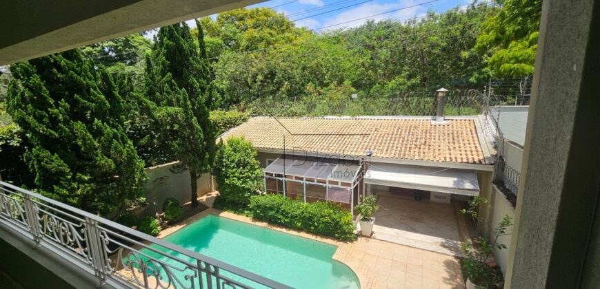 Casa à venda com 436 m² e 3 suítes no Alto de Pinheiros.