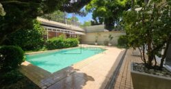 Casa à venda com 436 m² e 3 suítes no Alto de Pinheiros.