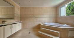 Casa à venda com 436 m² e 3 suítes no Alto de Pinheiros.