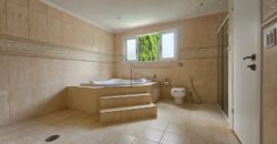 Casa à venda com 436 m² e 3 suítes no Alto de Pinheiros.