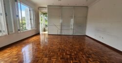 Casa à venda com 436 m² e 3 suítes no Alto de Pinheiros.