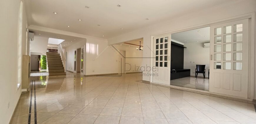 Casa à venda com 436 m² e 3 suítes no Alto de Pinheiros.