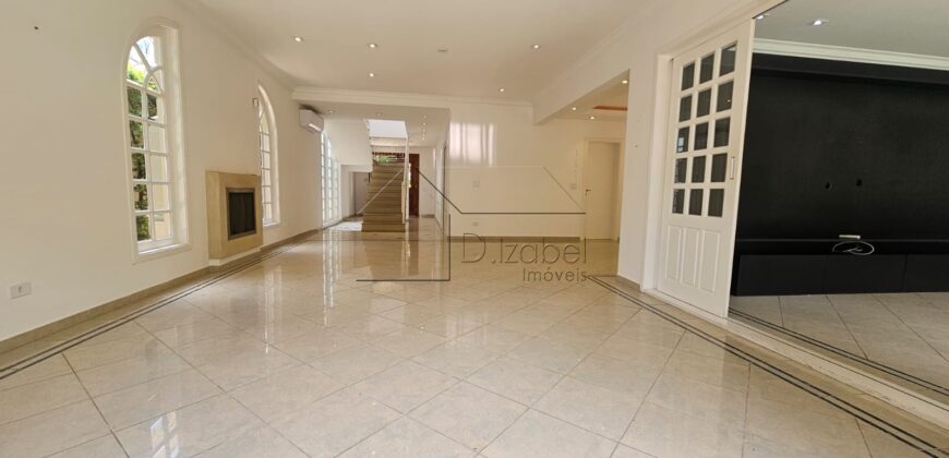 Casa à venda com 436 m² e 3 suítes no Alto de Pinheiros.