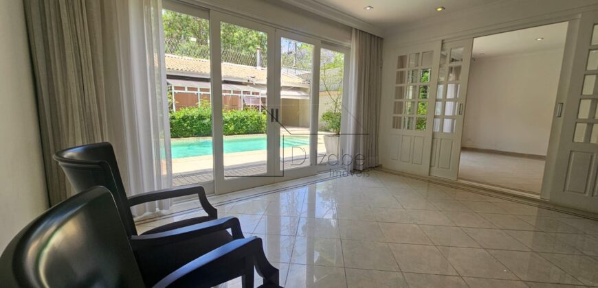 Casa à venda com 436 m² e 3 suítes no Alto de Pinheiros.