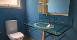 Casa à venda com 436 m² e 3 suítes no Alto de Pinheiros.