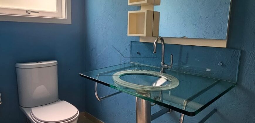 Casa à venda com 436 m² e 3 suítes no Alto de Pinheiros.