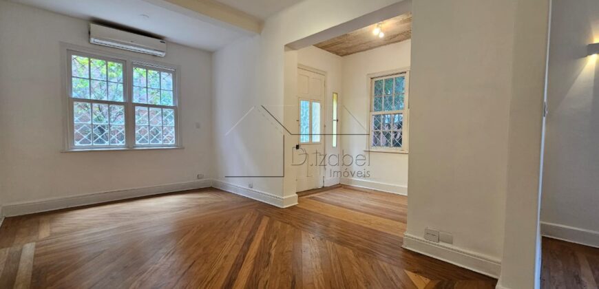 Casa à venda no Jardim Europa, São Paulo – SP.