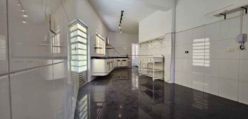 Casa à venda no Jardim Europa, São Paulo – SP.