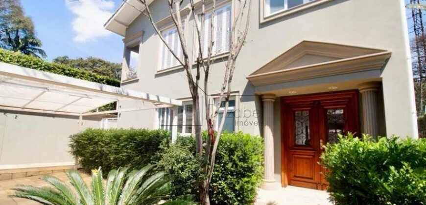 Casa à venda com 436 m² e 3 suítes no Alto de Pinheiros.