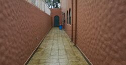 Sobrado à Venda em Rua Fechada no Alto de Pinheiros – 460m² Construídos, 4 Suítes, Segurança 24h