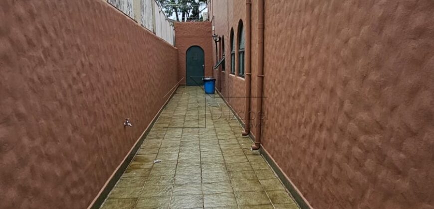 Sobrado à Venda em Rua Fechada no Alto de Pinheiros – 460m² Construídos, 4 Suítes, Segurança 24h