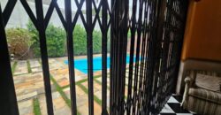 Sobrado à Venda em Rua Fechada no Alto de Pinheiros – 460m² Construídos, 4 Suítes, Segurança 24h