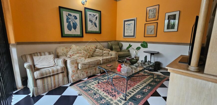 Sobrado à Venda em Rua Fechada no Alto de Pinheiros – 460m² Construídos, 4 Suítes, Segurança 24h