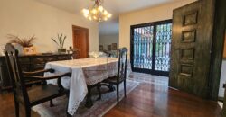 Sobrado à Venda em Rua Fechada no Alto de Pinheiros – 460m² Construídos, 4 Suítes, Segurança 24h