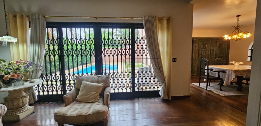 Sobrado à Venda em Rua Fechada no Alto de Pinheiros – 460m² Construídos, 4 Suítes, Segurança 24h