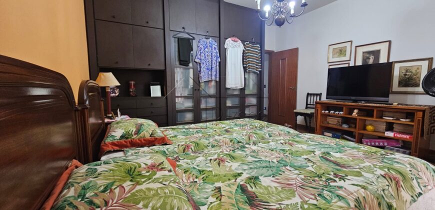 Sobrado à Venda em Rua Fechada no Alto de Pinheiros – 460m² Construídos, 4 Suítes, Segurança 24h