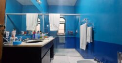 Sobrado à Venda em Rua Fechada no Alto de Pinheiros – 460m² Construídos, 4 Suítes, Segurança 24h