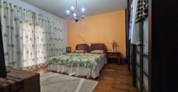 Sobrado à Venda em Rua Fechada no Alto de Pinheiros – 460m² Construídos, 4 Suítes, Segurança 24h