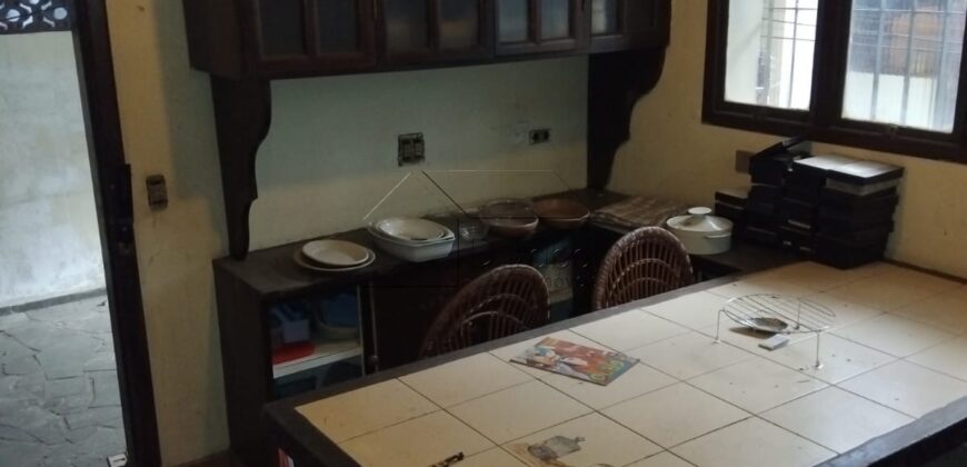 Casa à venda para reforma com 430 m² de área construída no tradicional bairro do Sumaré.